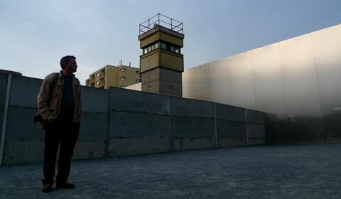 Exkurze aneb Historie současnosti (anglická verze)